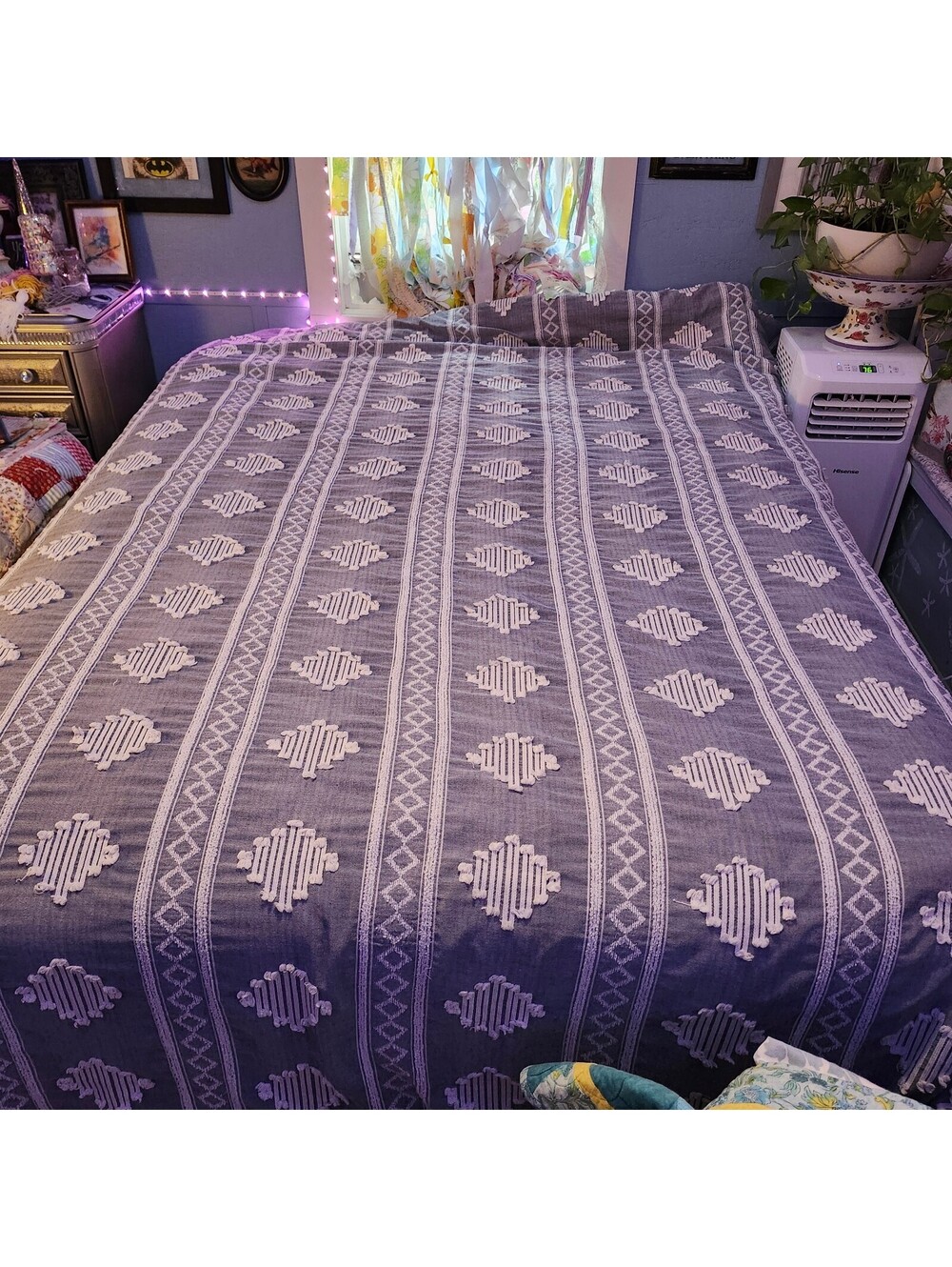 Joie Queen Comforter Blue Gray White Tufted Embroidered Boho 106x90
